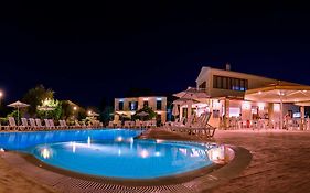 Yianetta Hotel Apartments